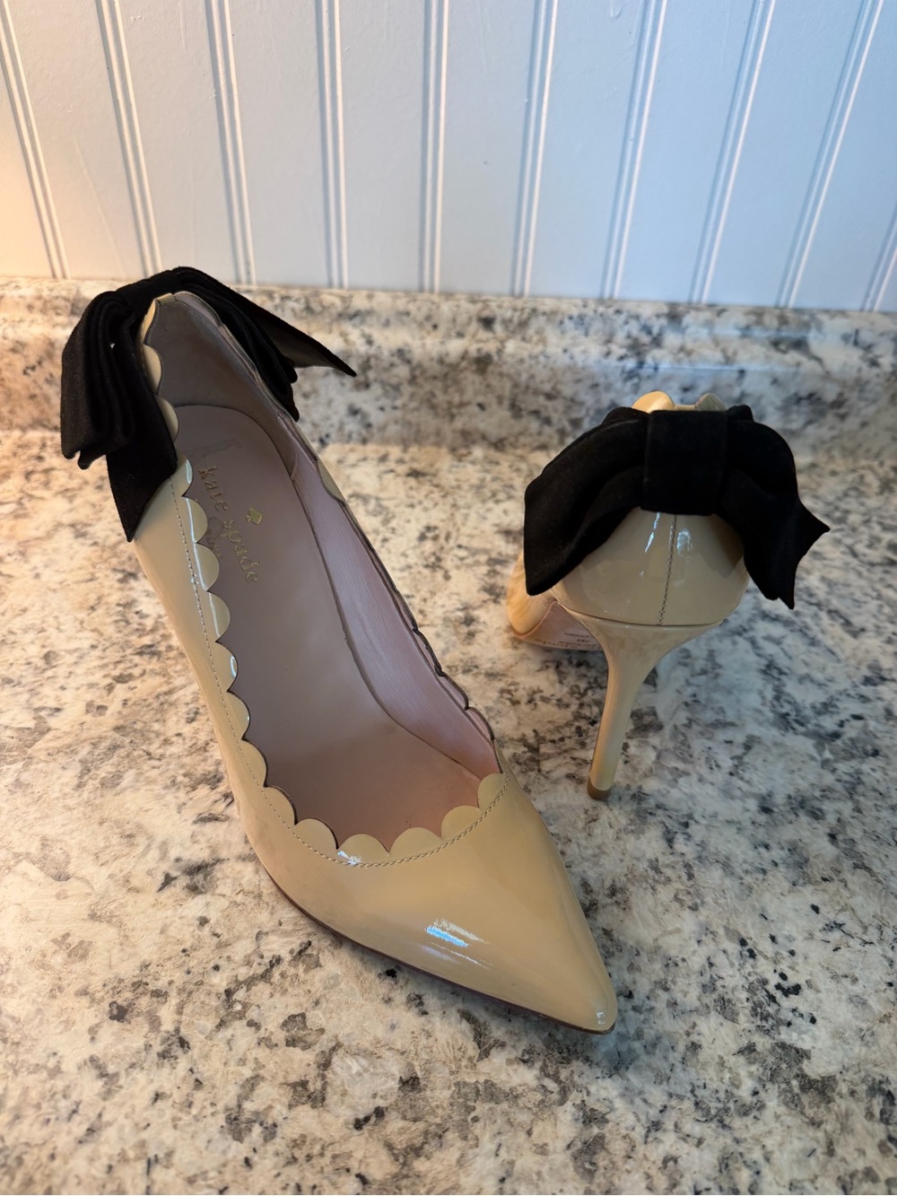 kate spade ♠️ Maxine Nude Scalloped Patent Pointed-Toe Stiletto Heels Black Bow